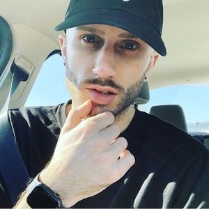 Meet your Posher, Alan